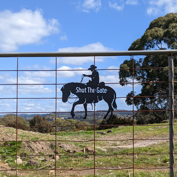 Shut the Gate Stock Horse Sign